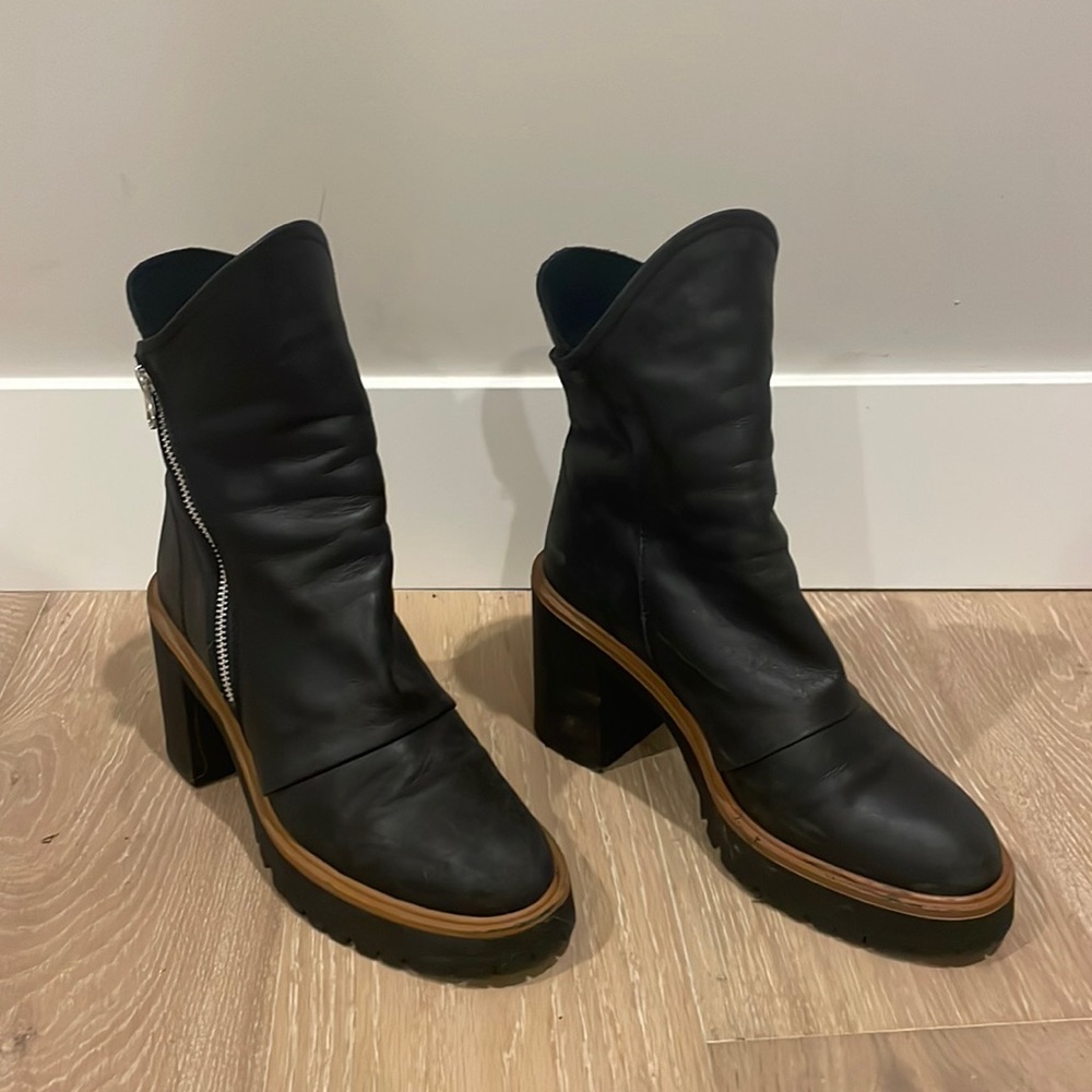 Free people Jack Zip Ankle Boot